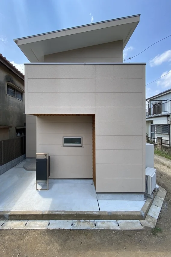築54年の木造住宅が「減築」と「造作家具」で快適な住まいに大変身！延床13坪でも広々暮らせるリノベーション事例