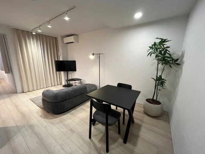 リビングダイニングルームの全景