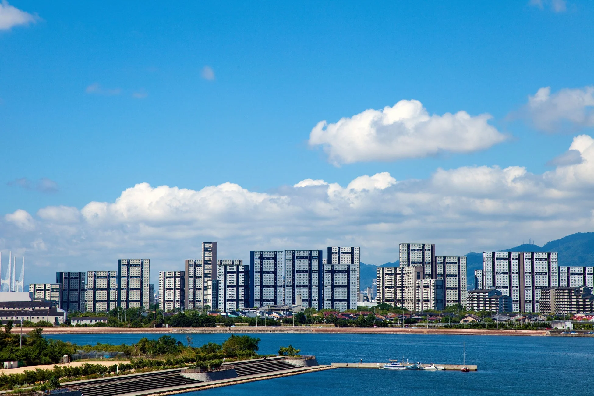 都市景観、集合住宅、湾、水辺