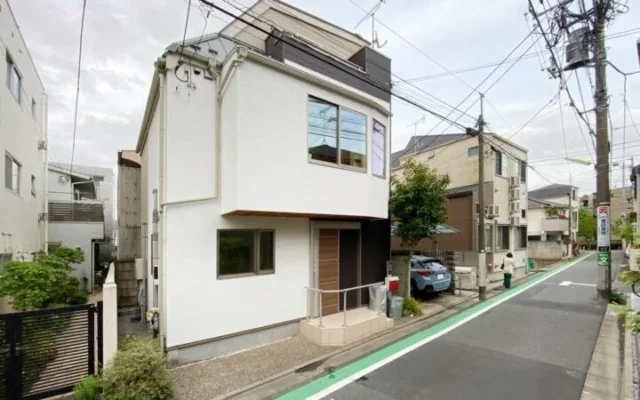 本と暮らす理想の家へ！築8年の戸建てが開放感あふれる空間に生まれ変わるリノベーション事例