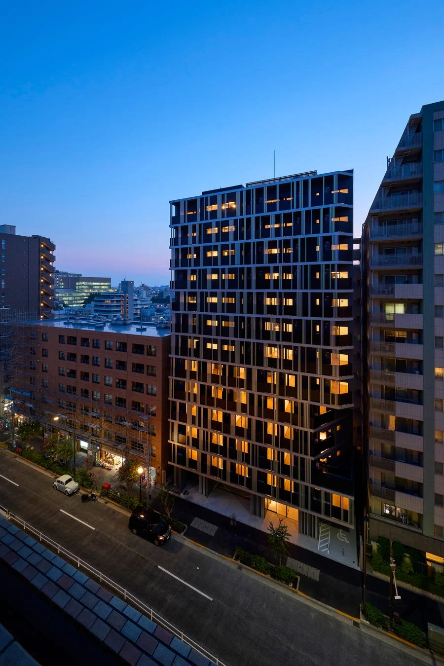 ZOOM信濃町 外観夜