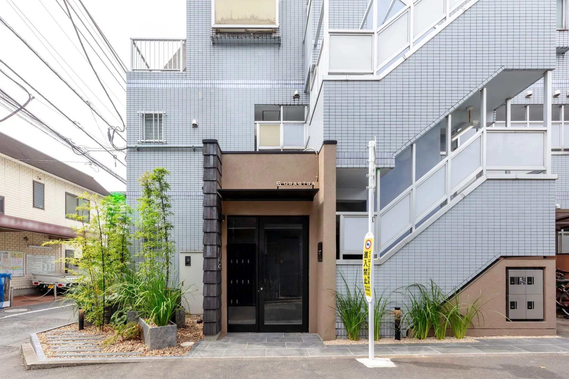 GRASTRA NAKANO 外観