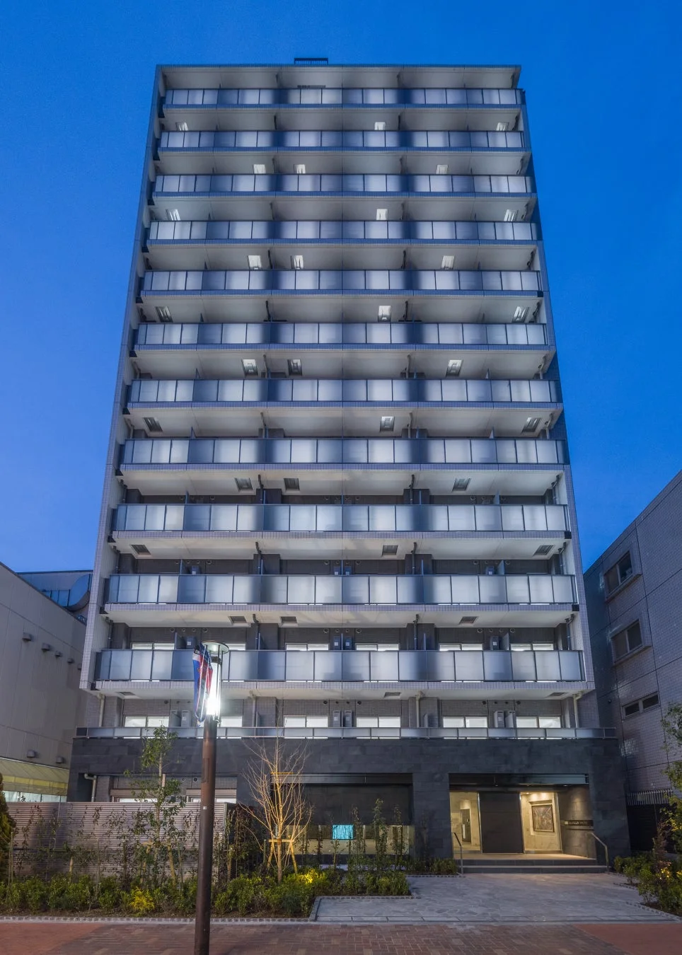 夕暮れのマンション