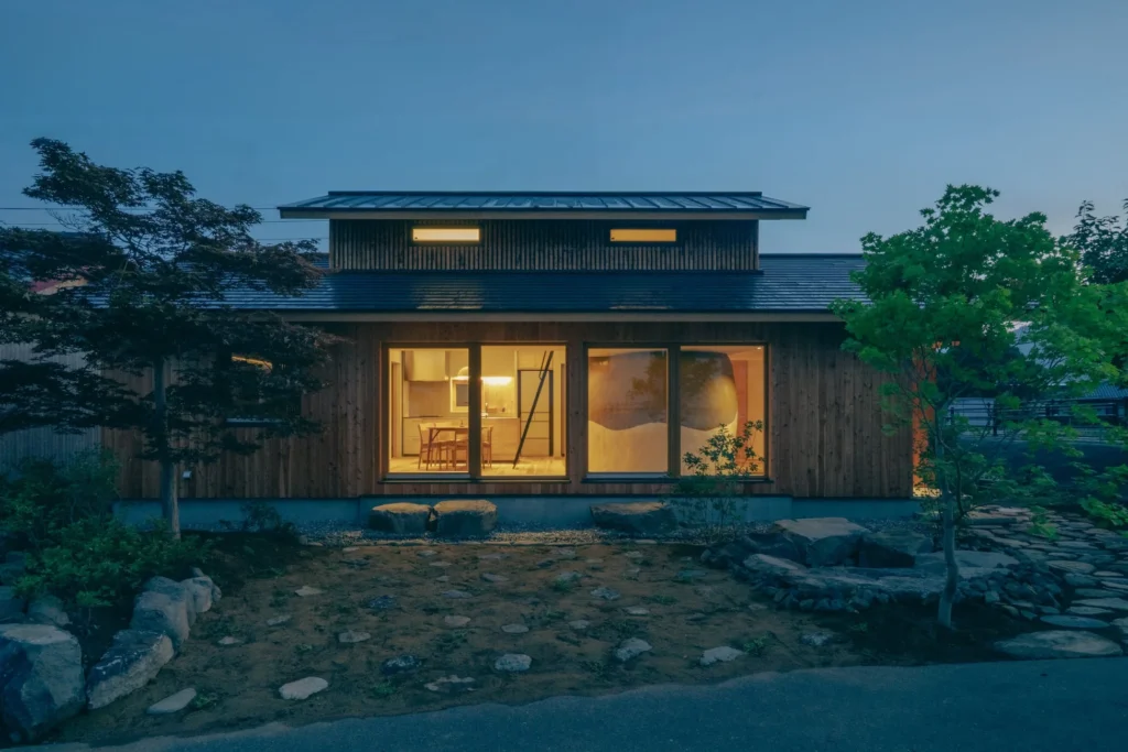 長野移住の夢を叶える「夏の涼しさ」体験！HUCOSコンセプトハウスで1泊5,000円の特別宿泊プラン