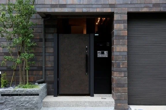 住宅の外観（玄関周り）