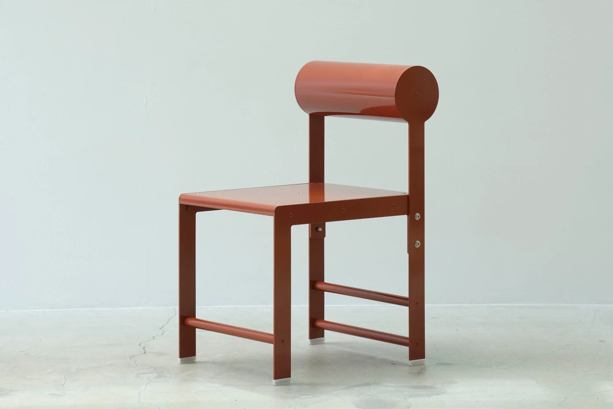 EETAL Waka Waka Cylinder Back Chair